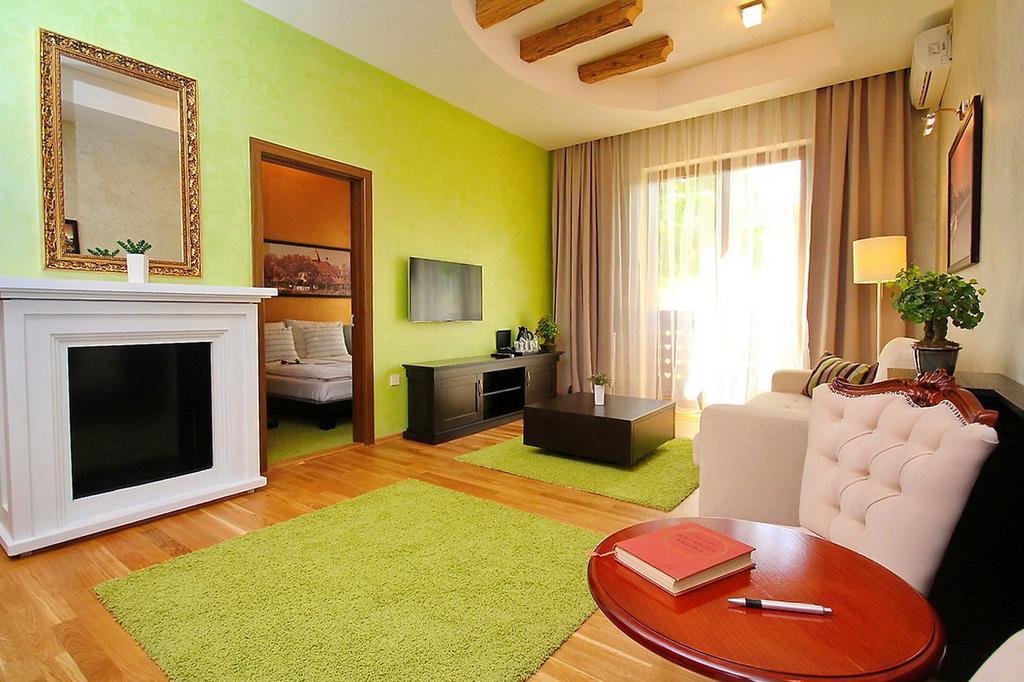 Vila Palic Hotel Exterior photo
