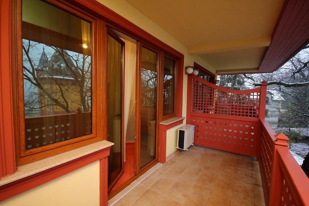 Vila Palic Hotel Exterior photo