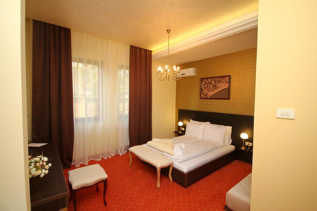 Vila Palic Hotel Exterior photo